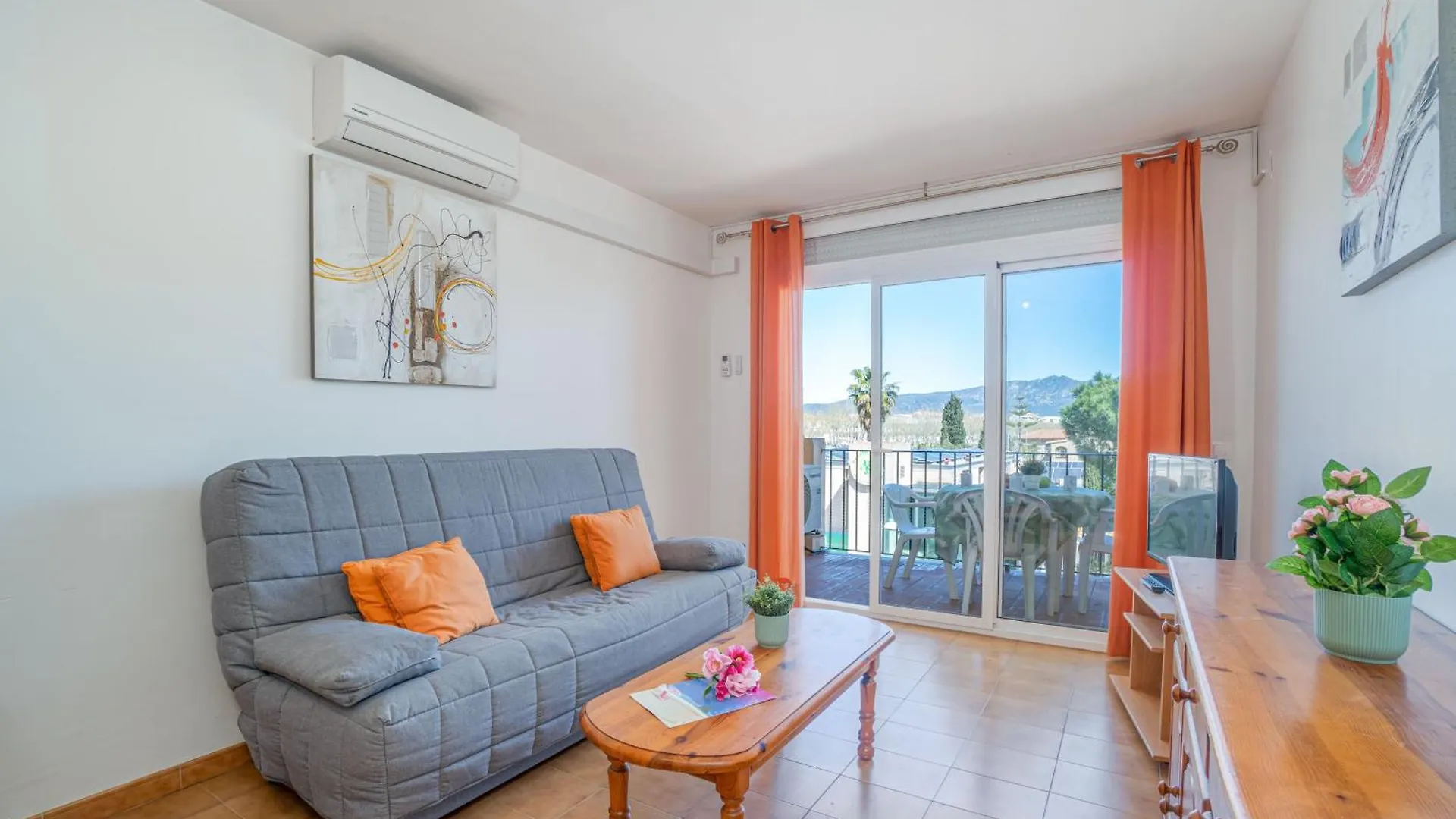 Basic Comfort Apartment Gran Reserva 0073 Empuriabrava 0*,  Spain